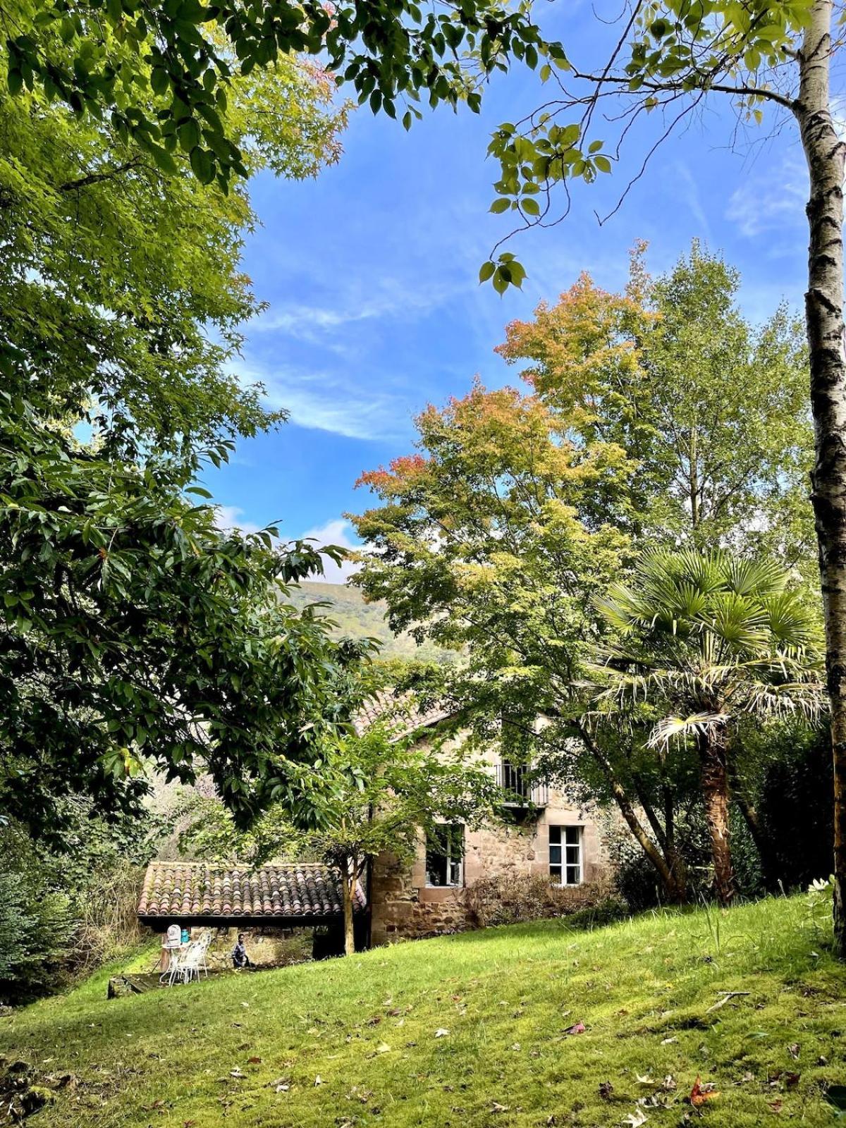 El Molino De Leyte - Charming Riverside Cottage In Carmona, Cantabria Carmona  Eksteriør billede